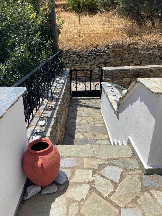 Agkyra Rooms Aladhinon Exterior photo